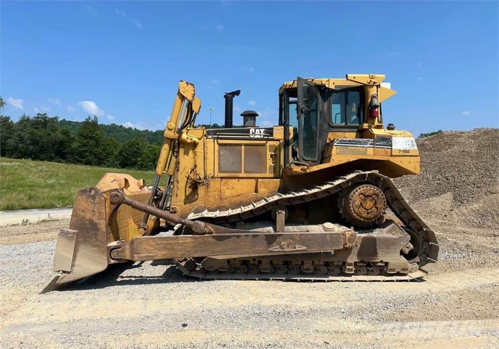 CAT D8N Buldožeri gusjeničari