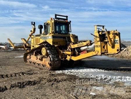 CAT D8R Buldožeri gusjeničari