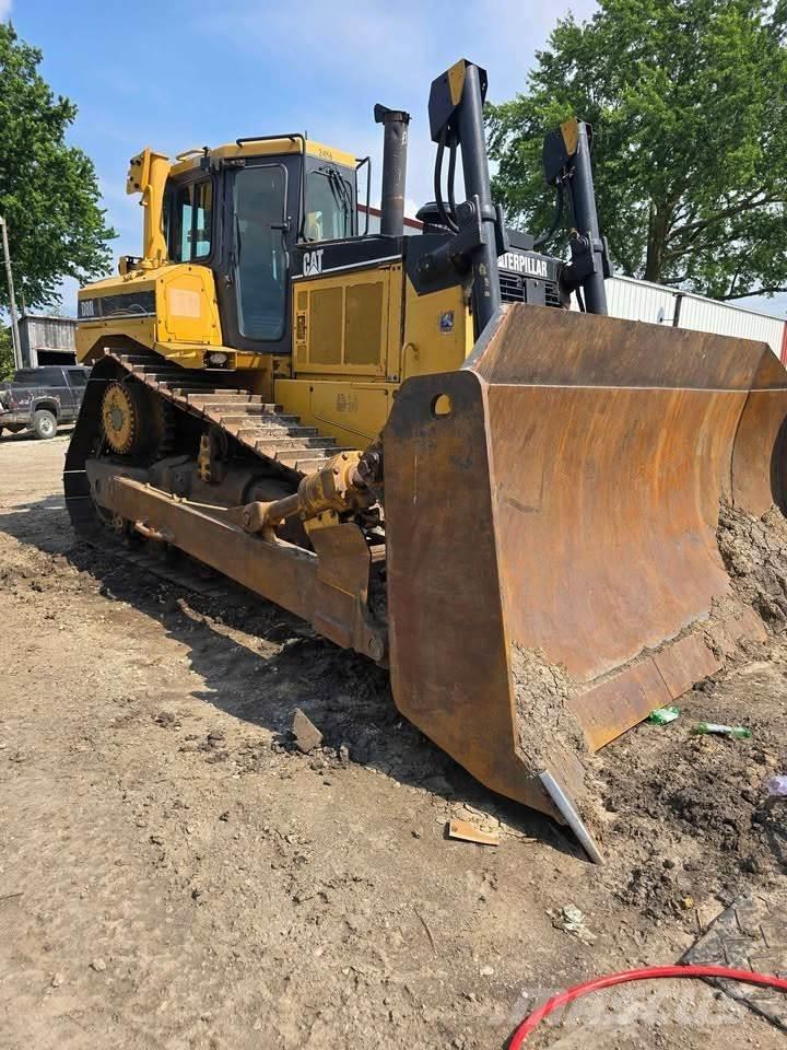 CAT D8R Buldožeri gusjeničari
