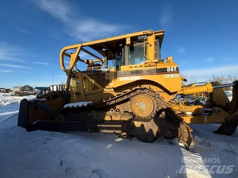 CAT D8T Buldožeri gusjeničari