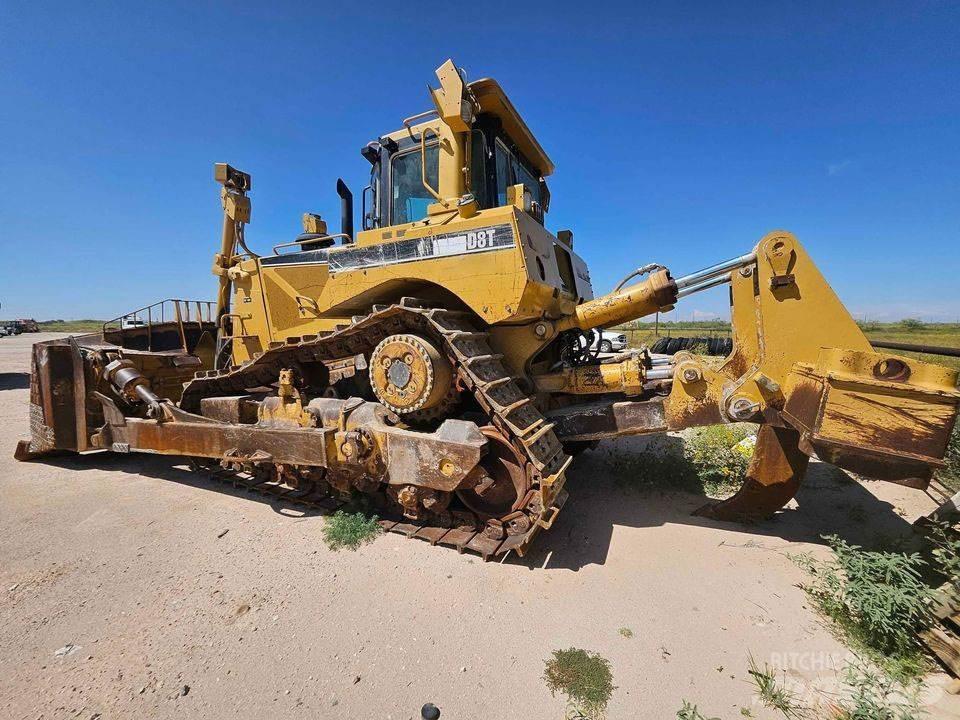 CAT D8T Buldožeri gusjeničari
