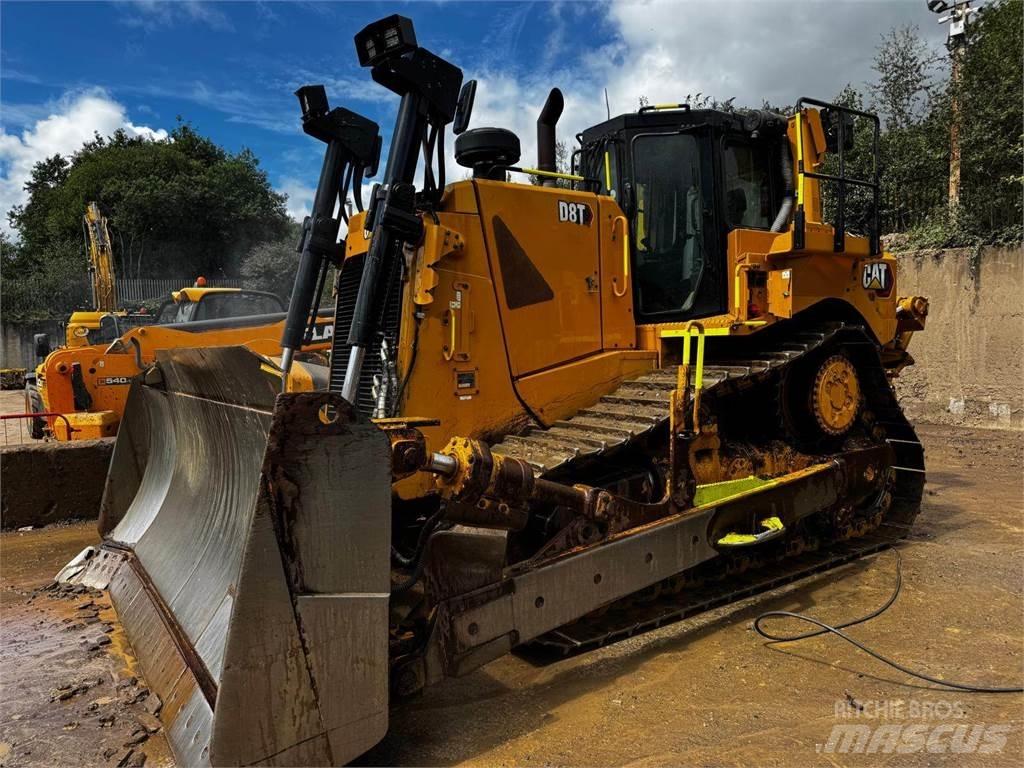 CAT D8T Buldožeri gusjeničari