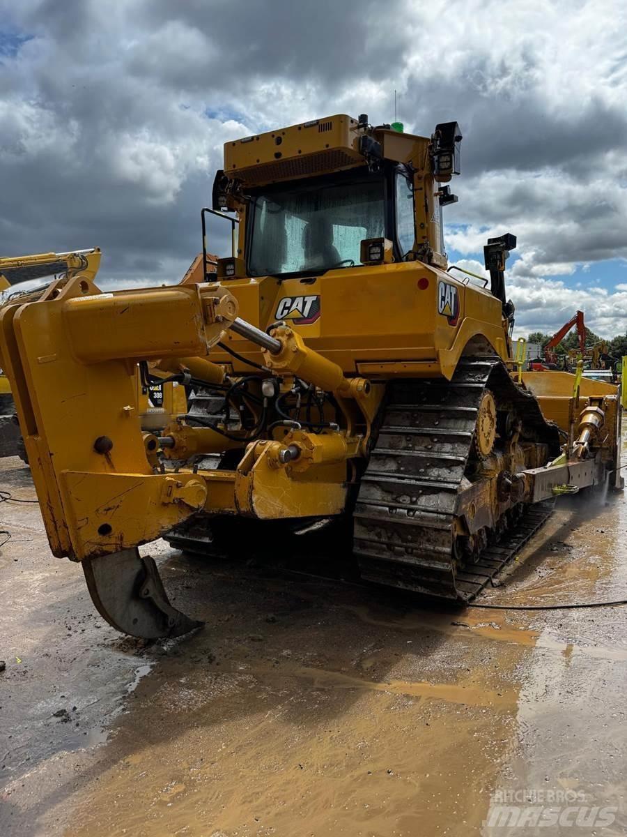 CAT D8T Buldožeri gusjeničari