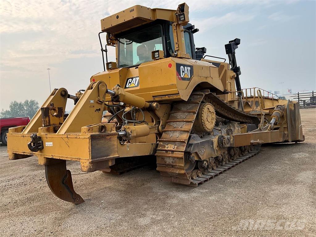 CAT D8T Buldožeri gusjeničari