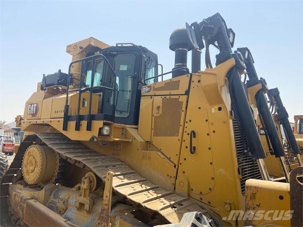 CAT D9GC Buldožeri gusjeničari