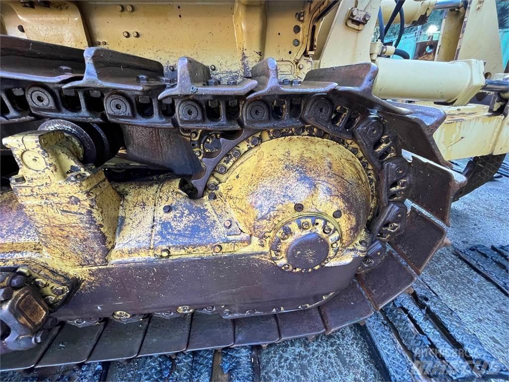 CAT D9H Buldožeri gusjeničari