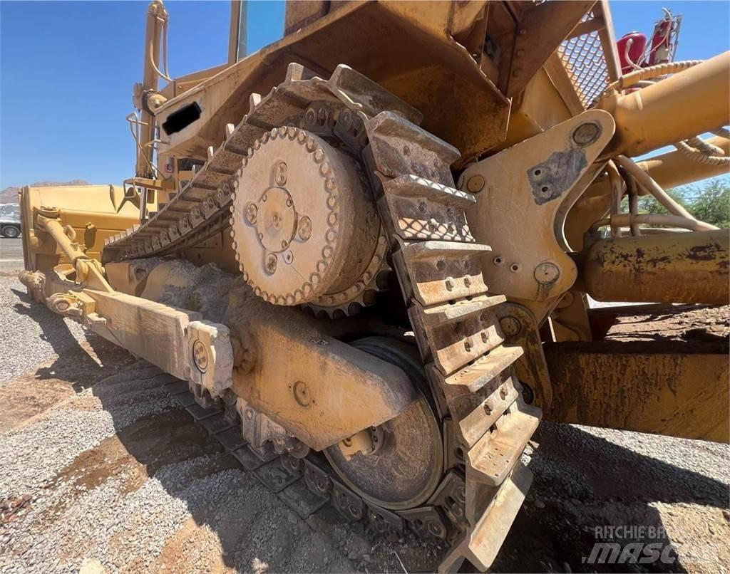 CAT D9L Buldožeri gusjeničari