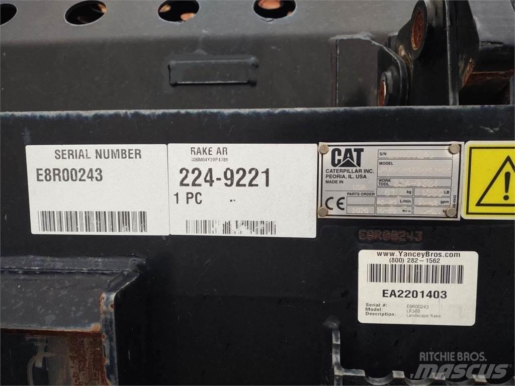 CAT LR18B Okretači i sakupljači sijena