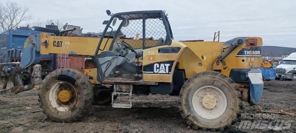 CAT TH560B Teleskopski viličari