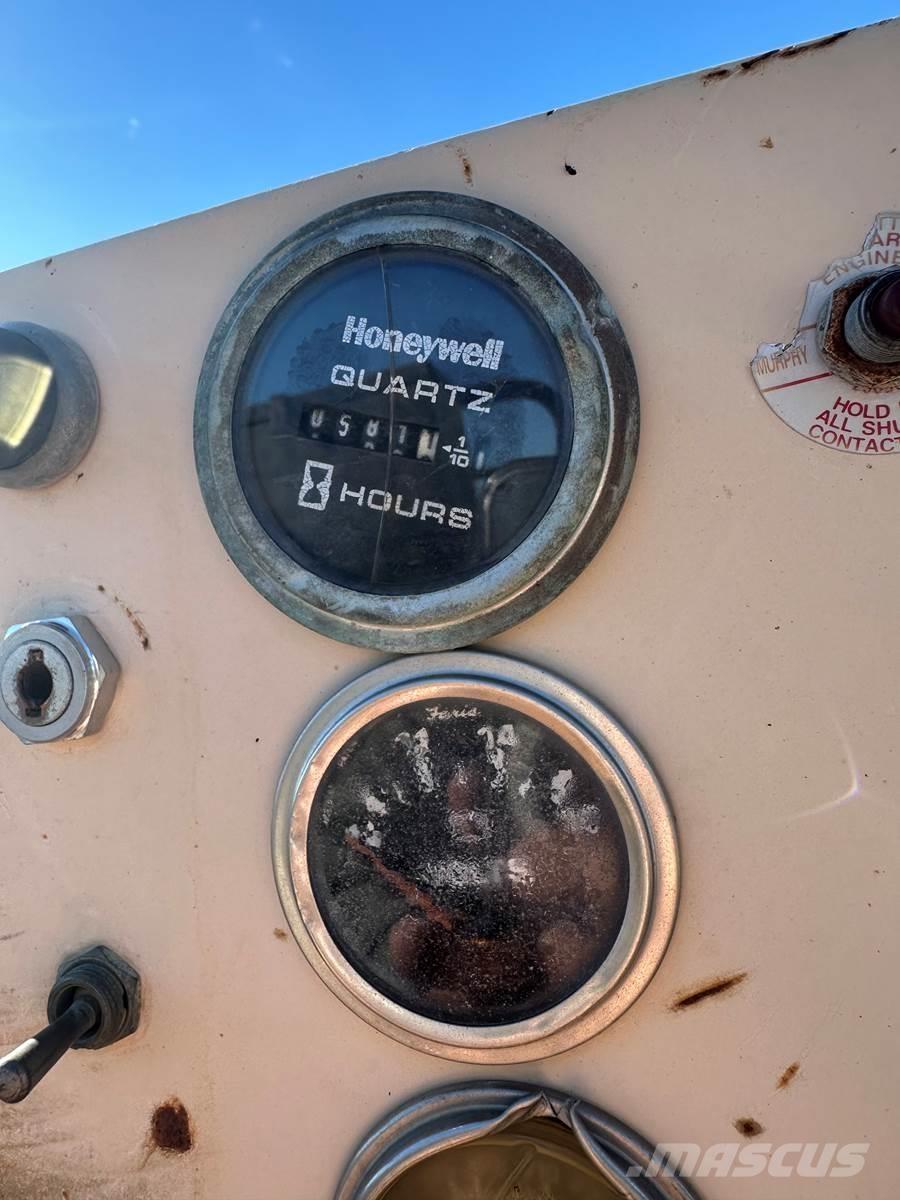 Finn T330 Prijemni silosi, puhala i dizala