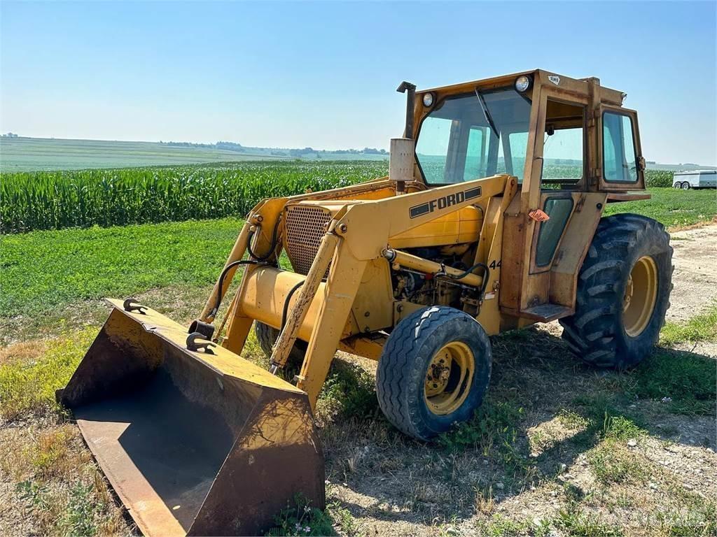 Ford 445 Traktori