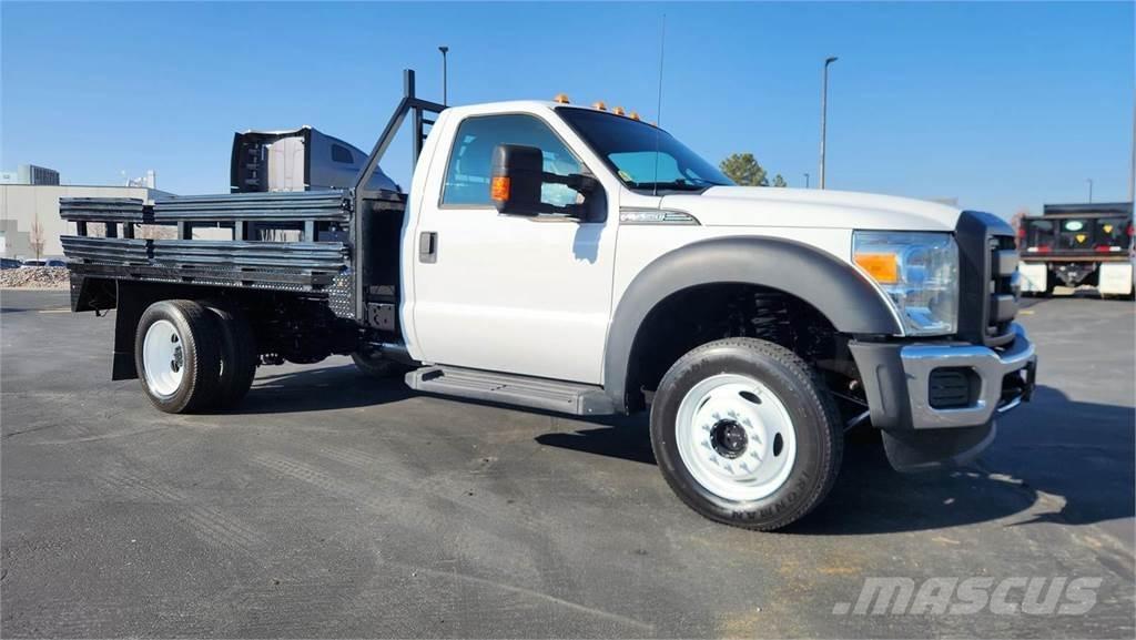 Ford F-550 Kamioni za transport stoke