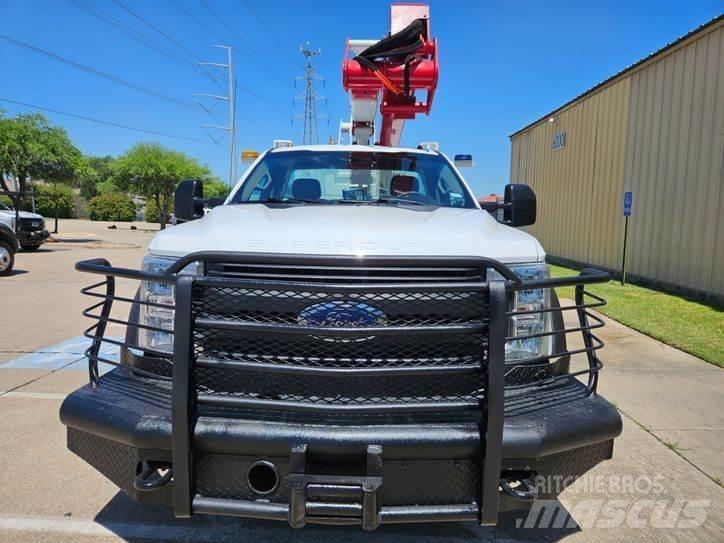 Ford F-550 Auto košare
