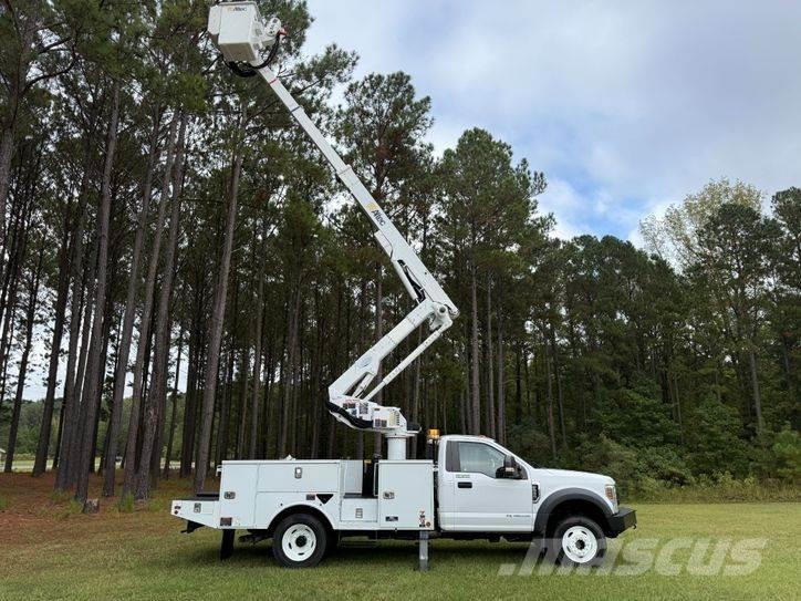 Ford F-550 Auto košare