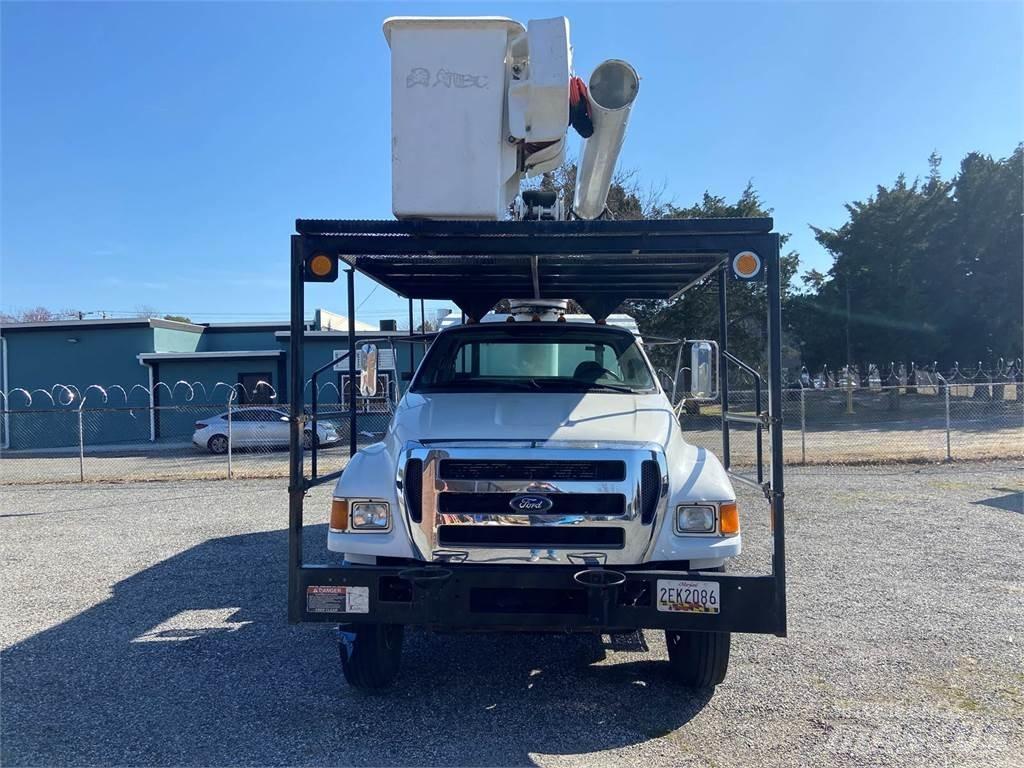 Ford F-750 Auto košare