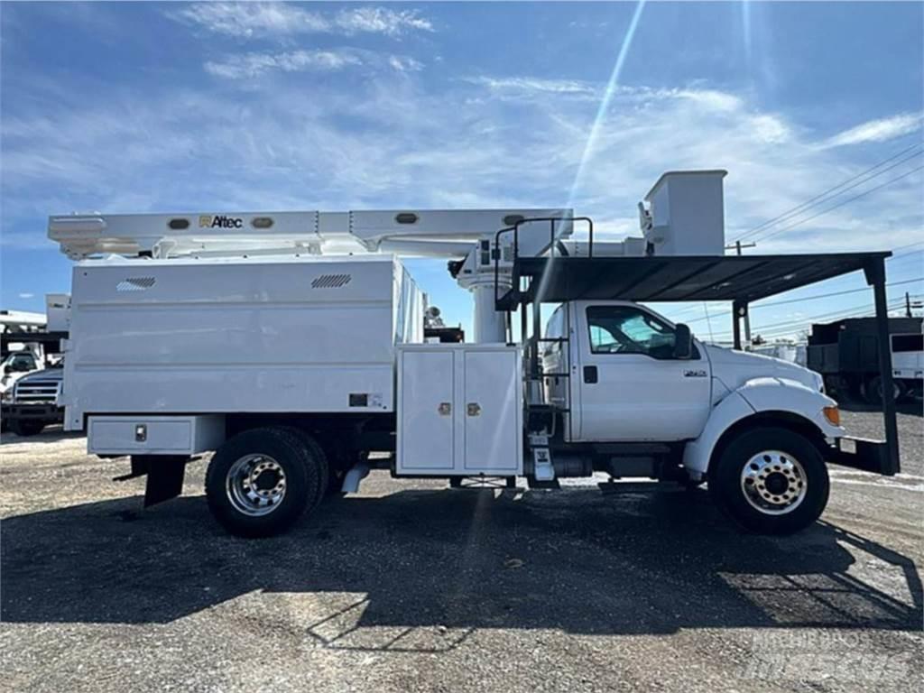 Ford F-750 Auto košare