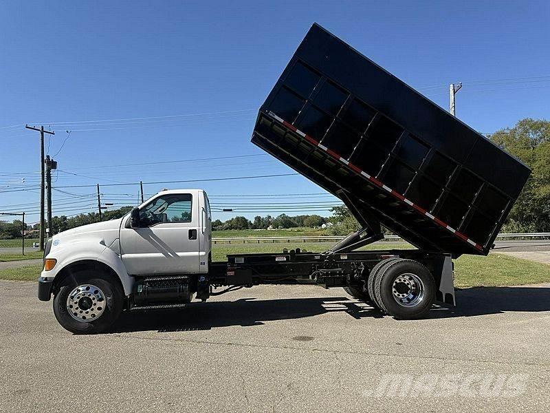 Ford F-750 Kamioni za piljevinu