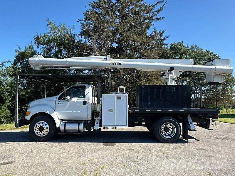 Ford F-750 Auto košare