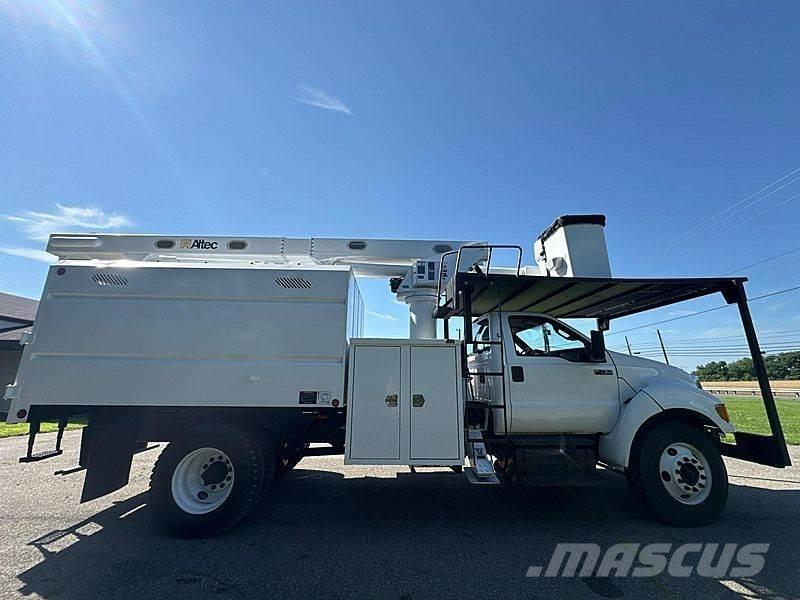 Ford F-750 Auto košare