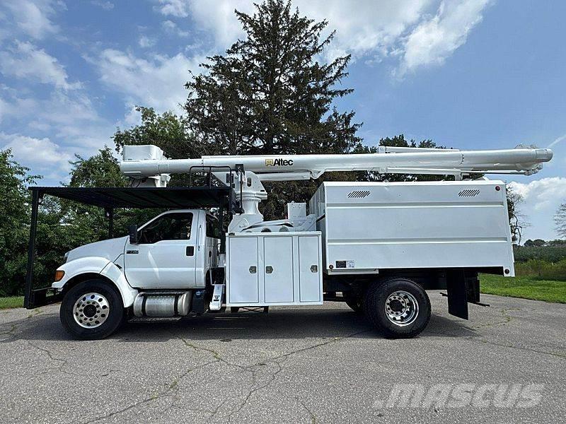 Ford F-750 Auto košare