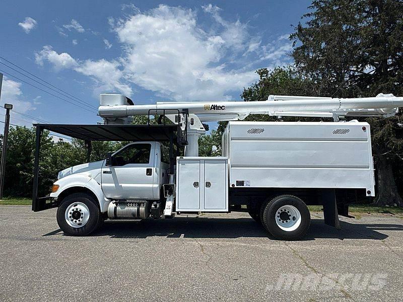 Ford F-750 Auto košare