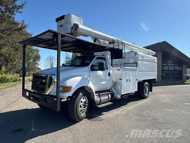 Ford F-750 Auto košare