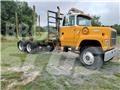 Ford L8000 Kamioni za drva
