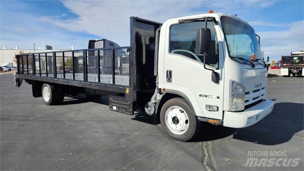 Isuzu NRR Kamioni za transport stoke