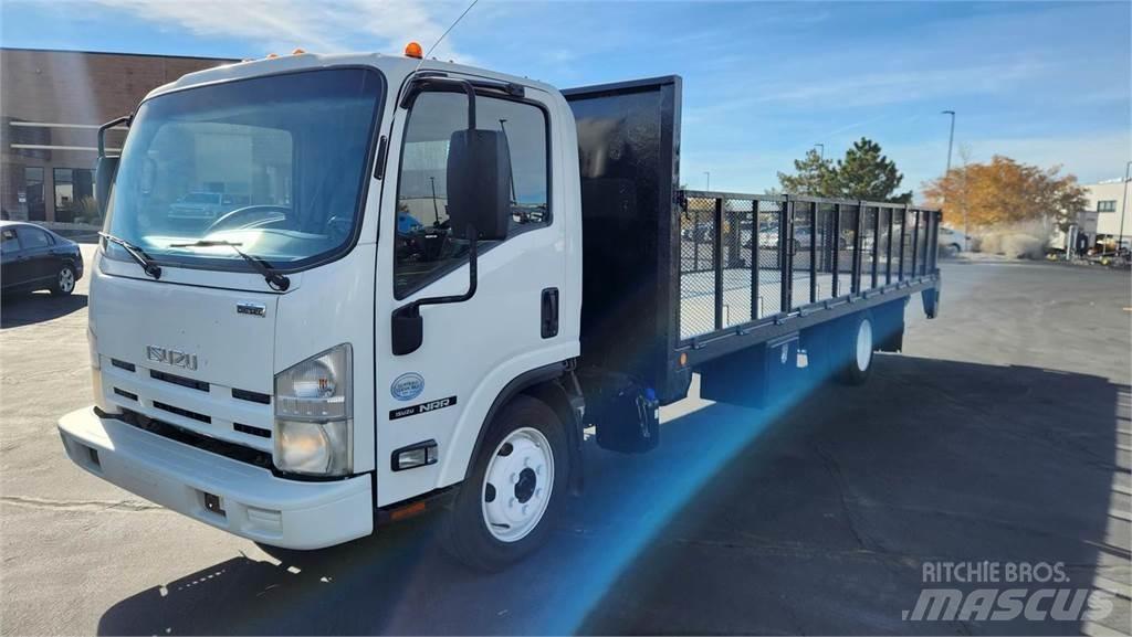 Isuzu NRR Kamioni za transport stoke