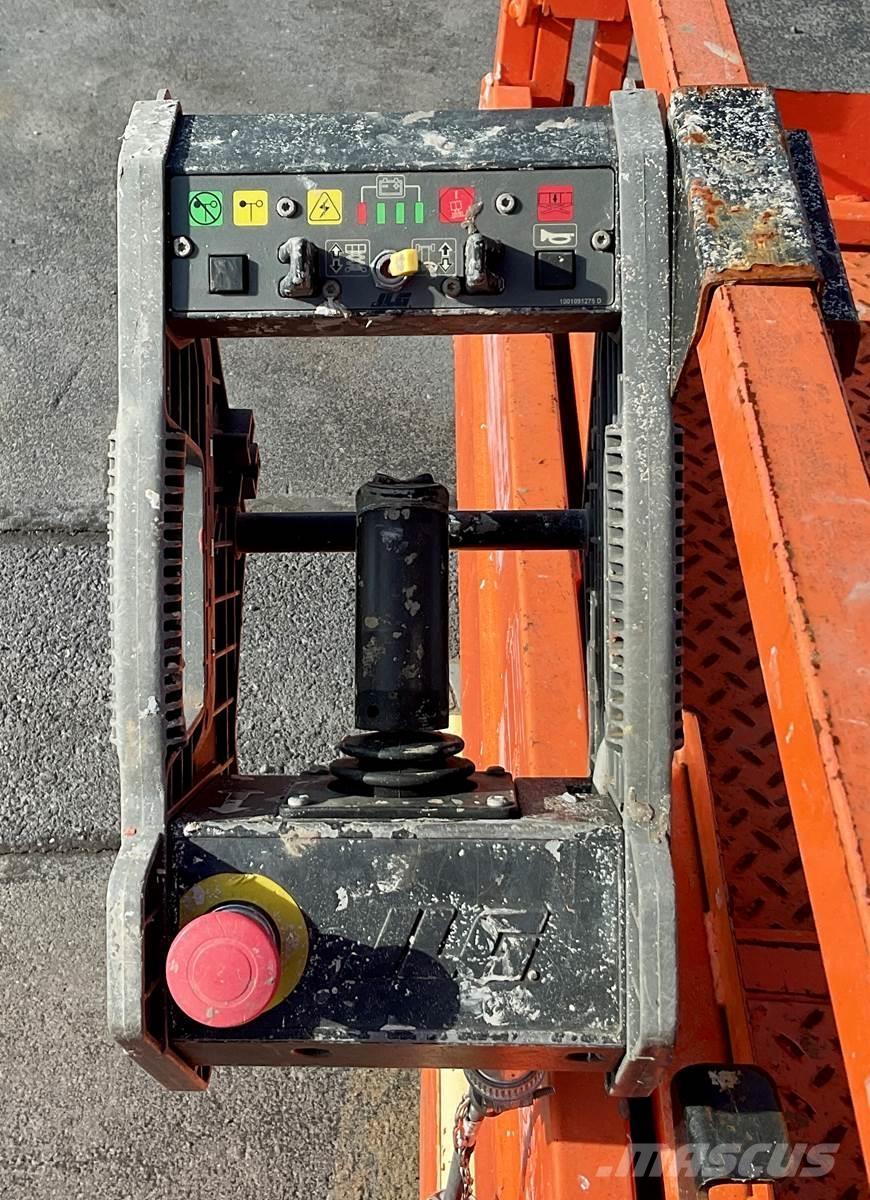 JLG 1930ES Škaraste platforme