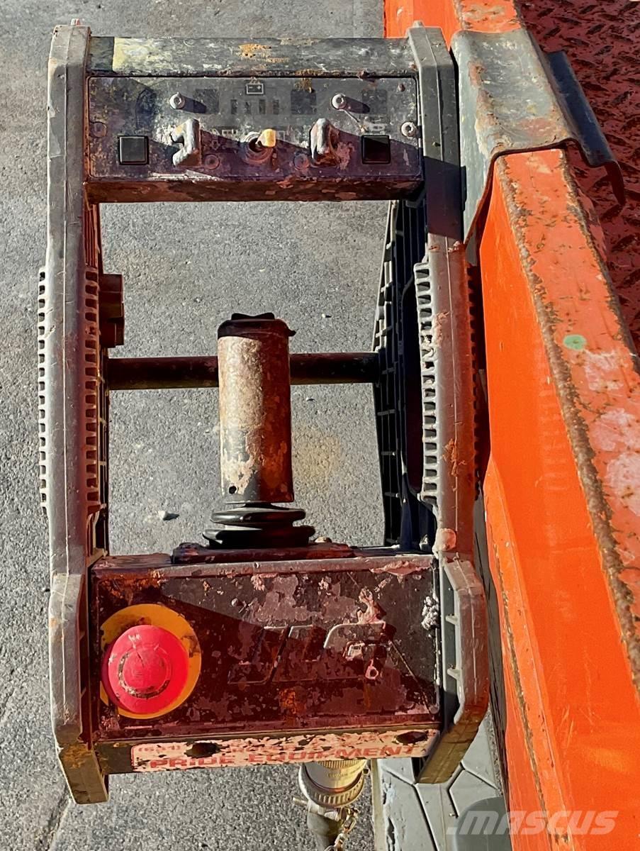 JLG 2632ES Škaraste platforme