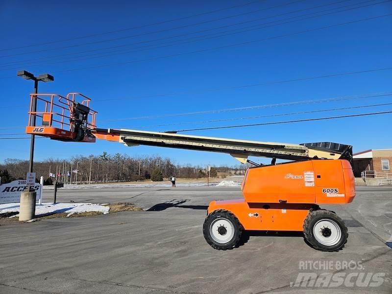 JLG 600S Teleskopske podizne platforme