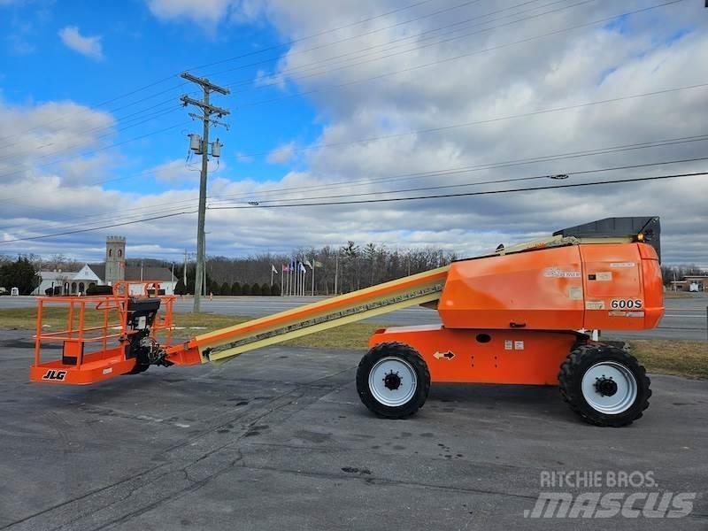 JLG 600S Teleskopske podizne platforme