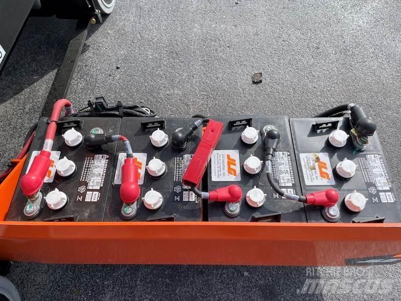 JLG R1932 Škaraste platforme
