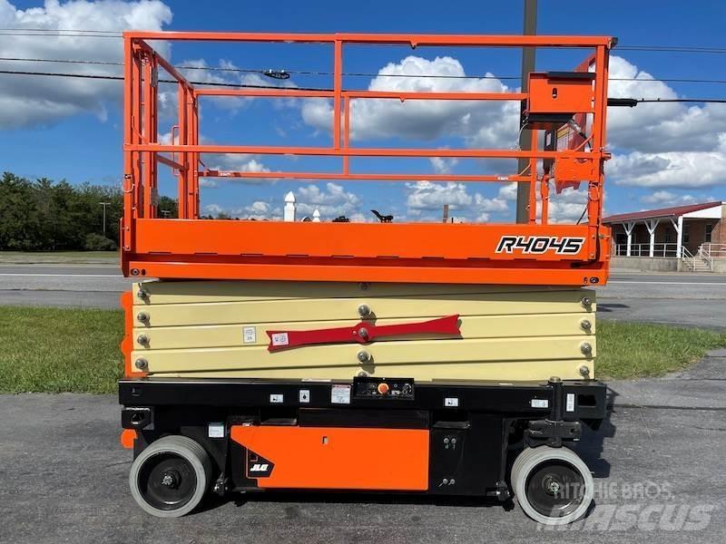 JLG R4045 Škaraste platforme