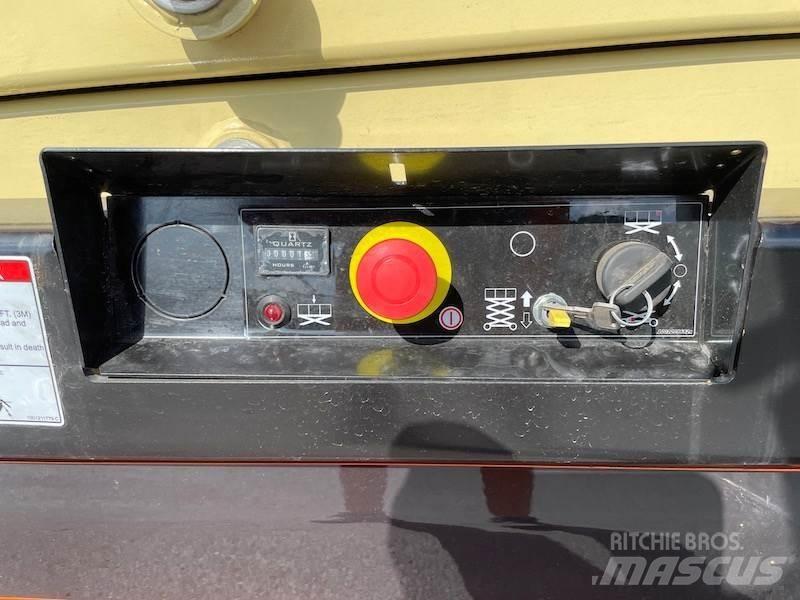 JLG R4045 Škaraste platforme
