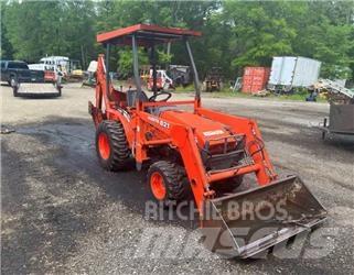 Kubota B21 Traktori