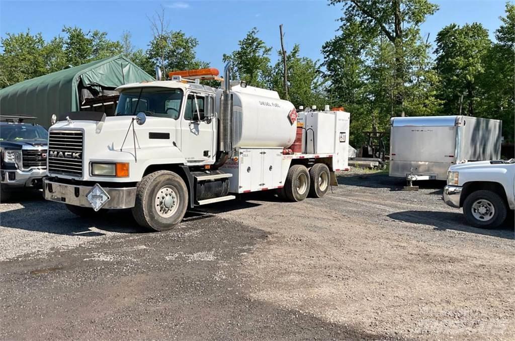 Mack CH613 Kamioni cisterne