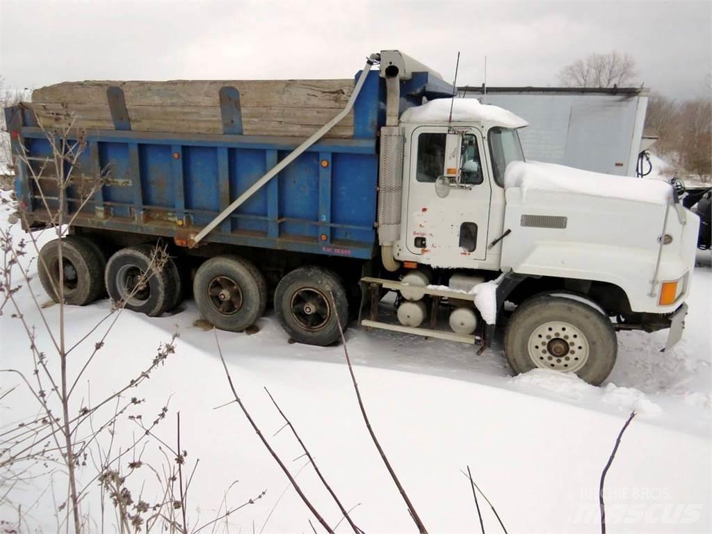 Mack CL613 Kiper kamioni