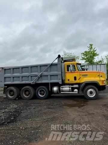 Mack CL713 Kiper kamioni