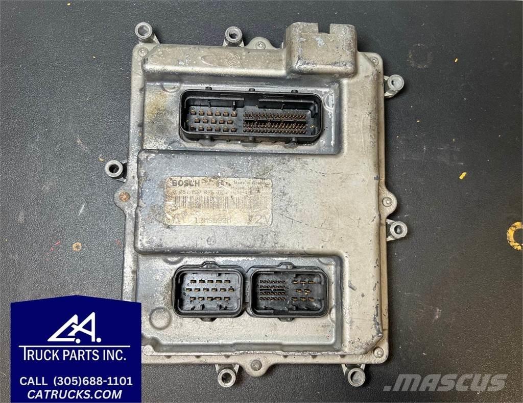 Mack E7 Elektronika