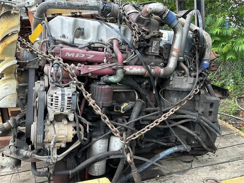 Mack MP7 Motori