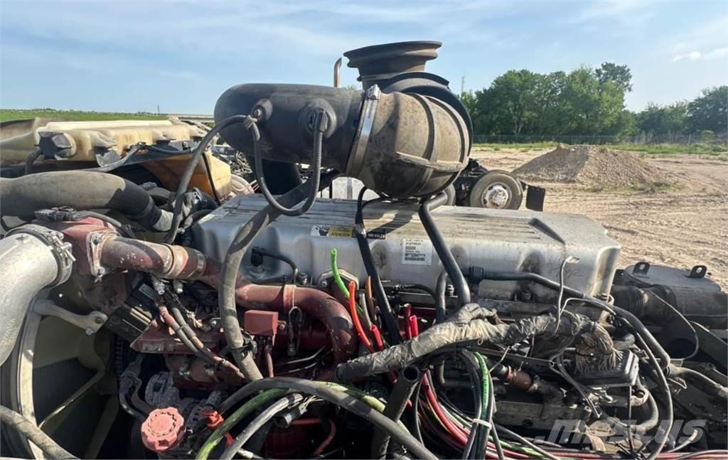 Mack MP7 Motori