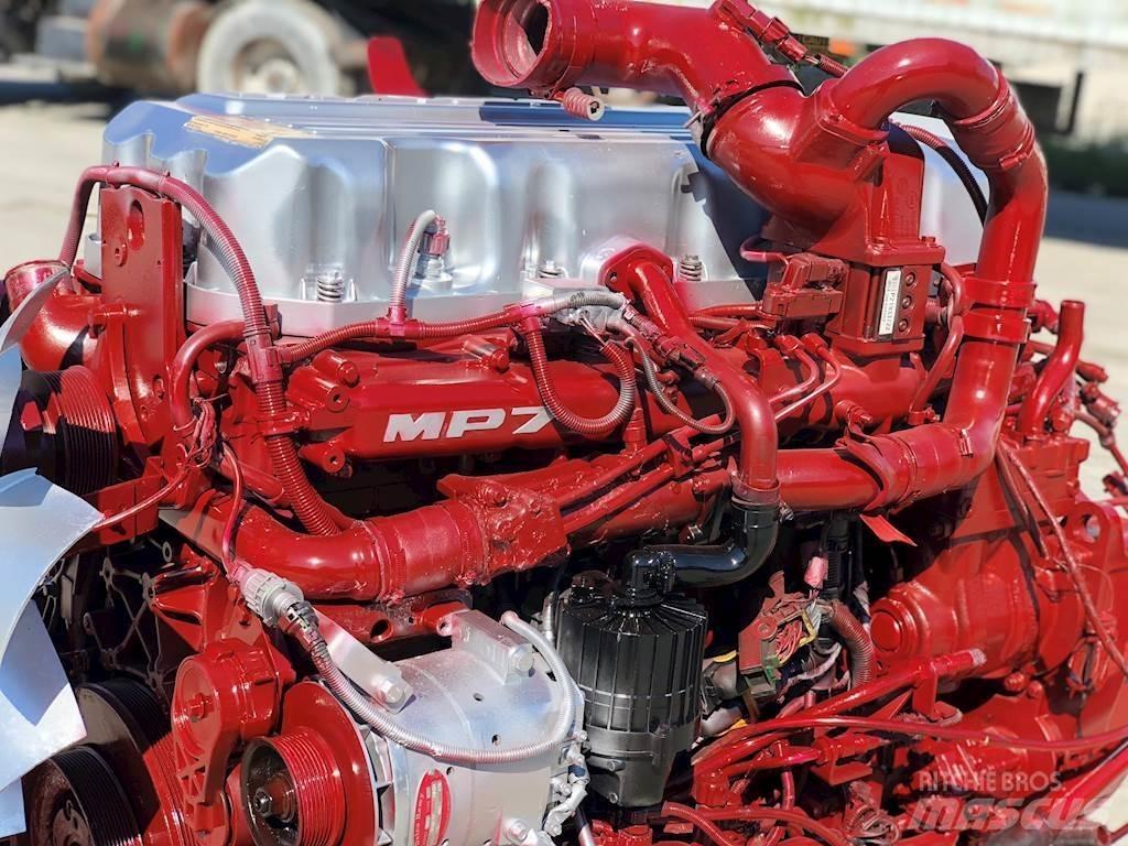 Mack MP7 Motori
