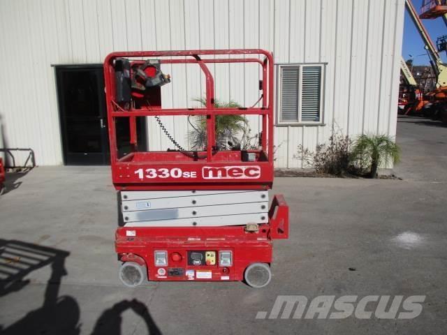 MEC 1330SE Škaraste platforme