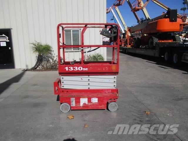 MEC 1330SE Škaraste platforme