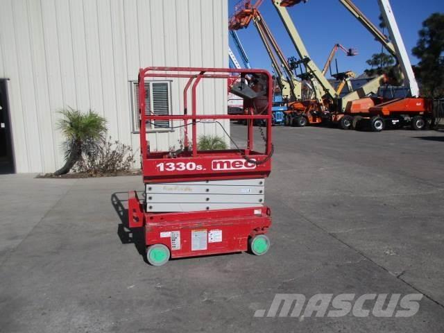 MEC 1330SE Škaraste platforme