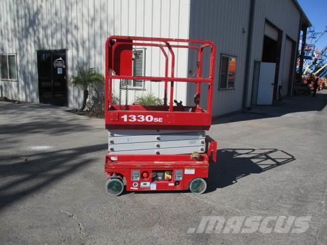 MEC 1330SE Škaraste platforme