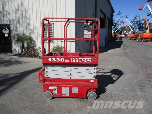 MEC 1330SE Škaraste platforme