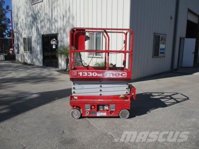 MEC 1330SE Škaraste platforme